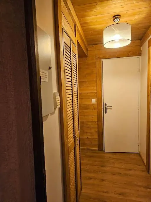 Appartement 2 Pieces Au Milieu Des Chalets. Grande Terrasse Orientee Sud Saint-Etienne-de-Tinee France